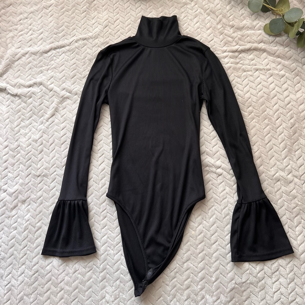 SHEIN ribbed body suit, S